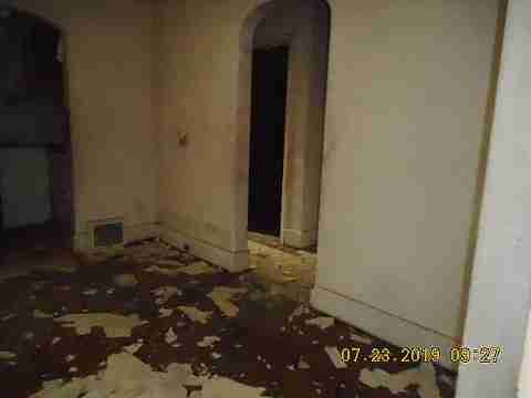 8956 Isham (14)_m.jpg